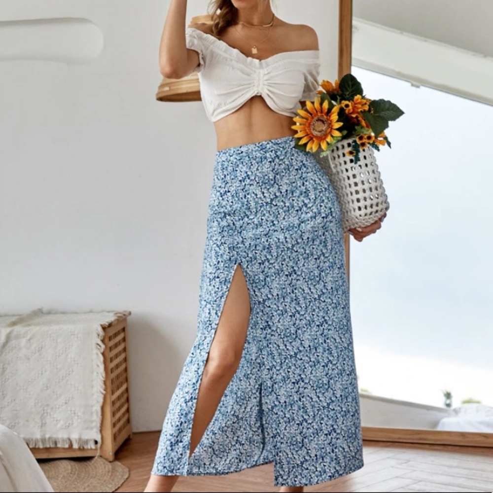 SHEIN Blue Floral Split Midi Skirt
